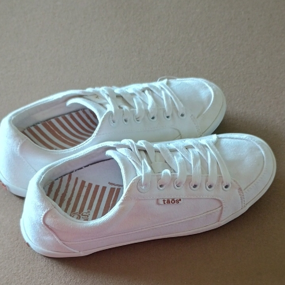 Taos Footwear Classic White Canvas Sneakers - Picture 8 of 8